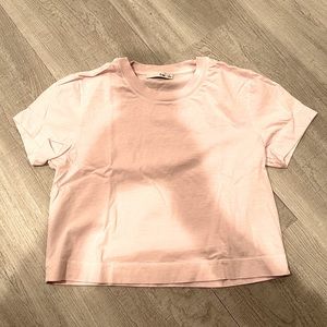 Willard Free (Aritzia) cropped pink tee. Size Small. Worn once. Excellent Cndtn